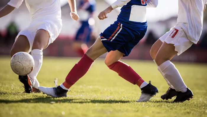 梅西签名球星卡拍出32万高价，体育界“盲盒”也走进了直播间