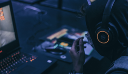 虎牙遭遇“中年危机”