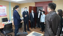 增強緊迫感、把握主動權(quán)，堅決打好阻擊戰(zhàn)！陳吉寧龔正專題調(diào)研疫情防控工作