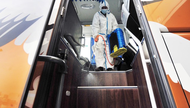 徐州：郑州未经沟通将26辆大巴共870人运抵当地