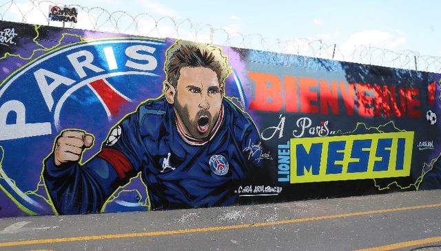 挥金如土大巴黎寻求主场扩容，梅西或离队与C罗会师迈阿密