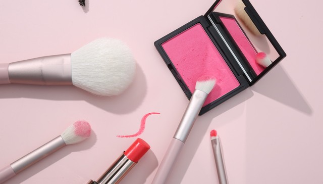 美妆代运营商拉拉米要上市，但它急需解决客户集中度高等问题