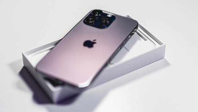 郭明錤预测四季度iPhone出货量再减两成，和硕与立讯已获Pro系列订单