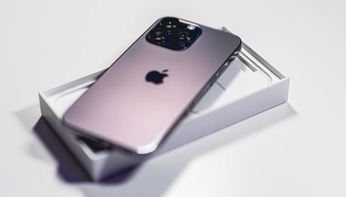 郭明錤预测四季度iPhone出货量再减两成，和硕与立讯已获Pro系列订单