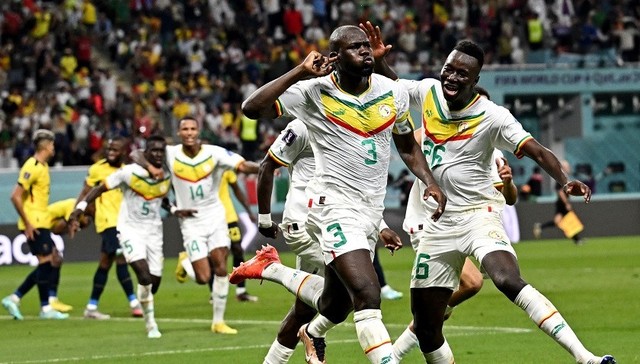 塞内加尔足球20年，从2002年揭幕战爆冷击败卫冕冠军到淘汰赛常客