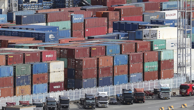 IMF和WTO同时警告去全球化风险，不过抗通胀仍是最大挑战