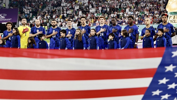 时隔八年重返世界杯16强斩获至少1300万美元奖金，美国男女足平分