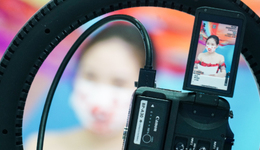 涨粉480万、带货2亿，新晋抖音顶流张兰稳了吗？