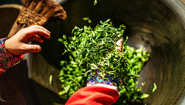 【图集】中国茶申遗成功：舞龙祈茶收，斗茶品茶香，镜头中的茶文化