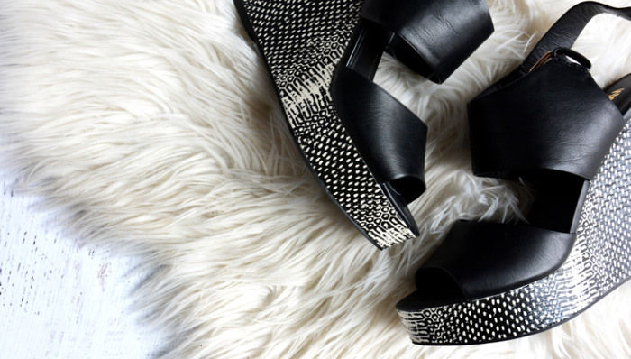 遥望科技,女鞋,星期六,直播带货