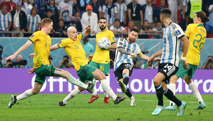 世界杯早报｜荷兰3-1美国率先晋级，八强战对战阿根廷