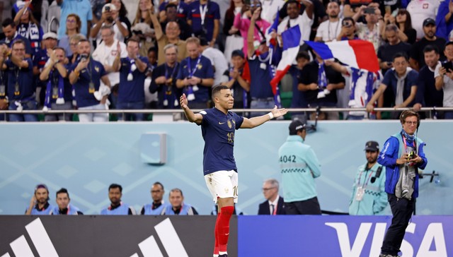 法国队一夜创多项纪录，英法大战争夺四强门票