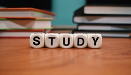 从地下室创业到估值35亿美元，来自Edtech独角兽创始人的5条经验分享