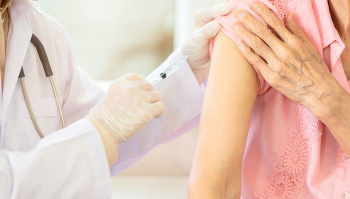 新冠疫苗接种，上海市卫健委，上海市疾控中心，老年人接种,免疫