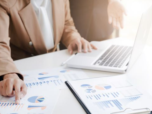 瑞康医药,002589.SZ,持股