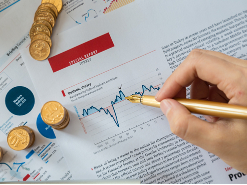 疫后复苏主题走强，医疗、影音、航空股大涨，港股互联网ETF（513770）午后直线拉升涨超5%！