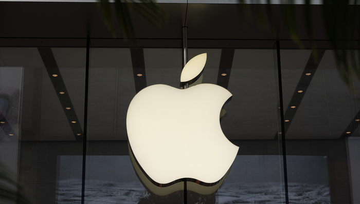 电厂丨苹果官网下单排队到明年？这些年轻人选择「魔改版」iPhone 14 Pro
