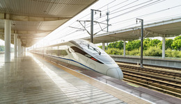 防疫“新十條”為跨地區(qū)人員流動(dòng)松綁，多地已不再開(kāi)展落地檢