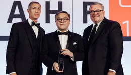 鲁伟鼎接班万向这5年：不想做“阿斗”，造车梦何时得圆？