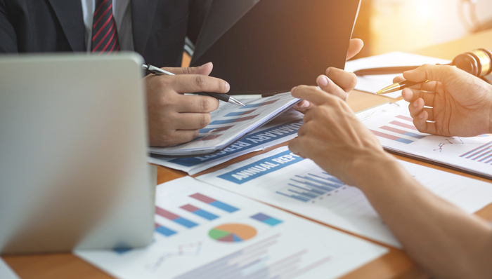 钢市情绪回暖，钢铁ETF（515210）涨超1%，南钢股份、包钢股份涨超4%