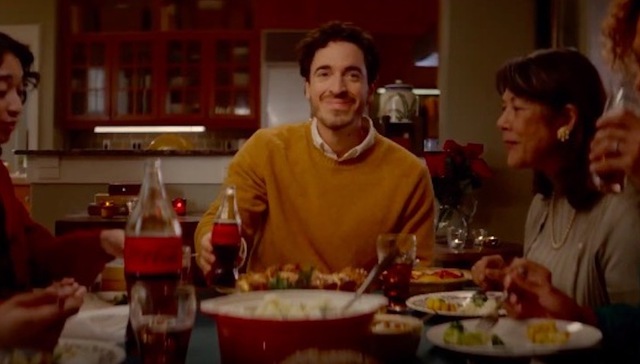 在奇幻与温情叙事齐飞的广告大片中，祝你圣诞快乐