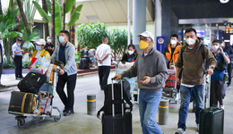 “新十條”后經(jīng)濟恢復(fù)冷暖不均，人流物流復(fù)蘇更明顯