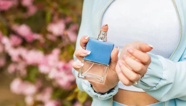 年轻人,国货品牌,香水,营销,