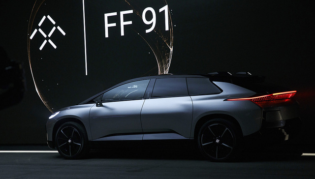 法拉第FF91，贾跃亭，法拉第未来宫斗