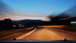 入局豪华MPV，岚图、极氪有多少胜算？