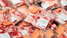 “挂面第一股”要养猪？克明食品拟收购控股股东旗下生猪养殖资产