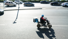 響應(yīng)號(hào)召，我真的跑去送外賣(mài)了