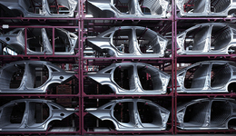 2023年汽車技術(shù)趨勢：輕量化、固態(tài)電池、800V高壓平臺、雙電機串并聯(lián)以及機器人 | 界面預言家?