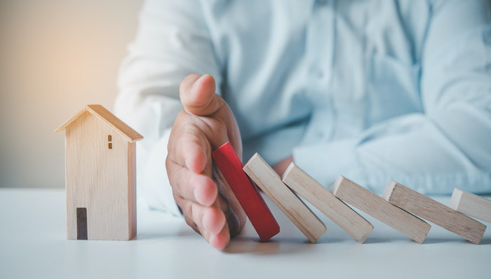 房贷转经营贷可降息？银保监会提示风险：隐藏违约违法隐患、高额收费等陷阱