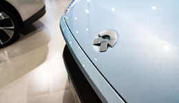 蔚来做百万级豪车，有人买单吗？