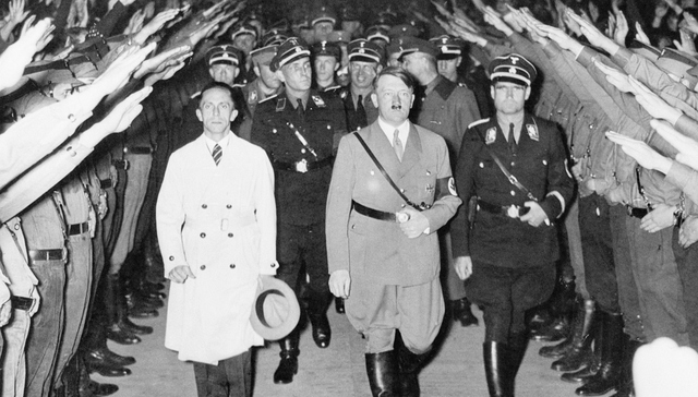 编辑部聊天室 | “疯女人”关阁楼，“疯男人”却是天才和英雄？