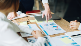 創(chuàng)業(yè)者的“闖關(guān)游戲”：詩和遠(yuǎn)方，夢想與現(xiàn)實