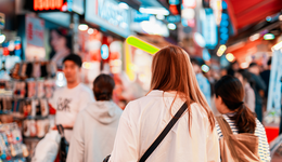 报复性消费热潮：第一波“阳康”拯救哪些行业？