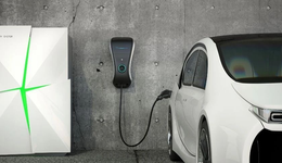 跨界造车的2022：一边求生，一边求胜