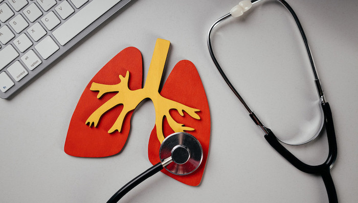 新冠病毒，钟鸣,中山医院,重症,奥密克戎,上海,新冠防疫大咖说