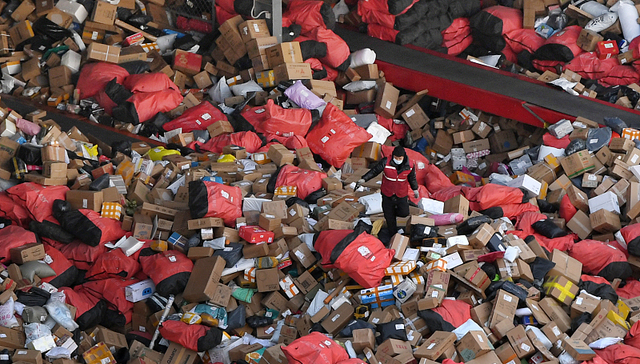 断链、缺人、价格战突围，快递边打硬仗边拼业绩