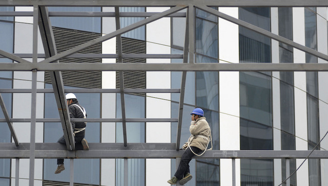 刘世锦：促消费，关键是发展型消费，而不只是生存性消费