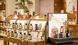 线下尚未回暖，这些美妆品牌为何“狂开店”？