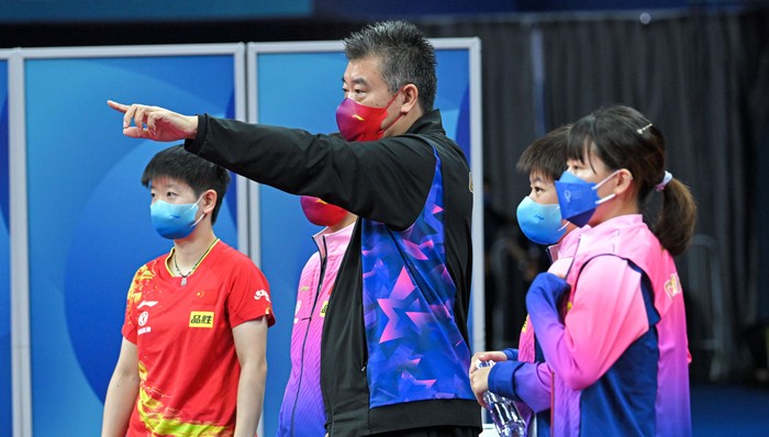 国乒确定新一届教练组连上热搜，剑指巴黎目标包揽五金