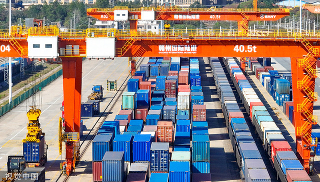 2023年中国出口下行难免，但这些行业有望逆势增长 | 界面预言家⑪