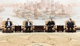 上海與中國遠(yuǎn)洋海運集團簽署戰(zhàn)略合作協(xié)議！陳吉寧龔正會見萬敏一行