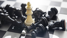 年底突击交易“花样百出”，*ST必康在下一盘怎样的“大棋”？