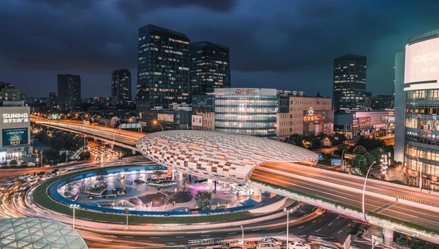 大宗交易频繁、内外资青睐，上海商业地产没有冬天