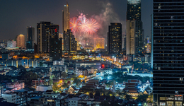 一晚最高23萬，游客在高端酒店“躺平過年”