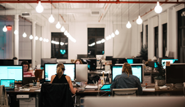 实探“四天半工作制”的乐视：三点只剩几个人