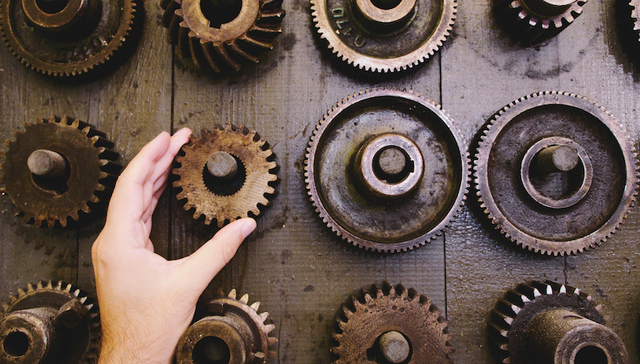 技术创新会促进还是损害社会公平？弱监管和强监管如何平衡？丨书评